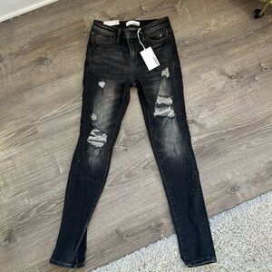 BLACK RIPPED SKINNY JEANS SIZE 27